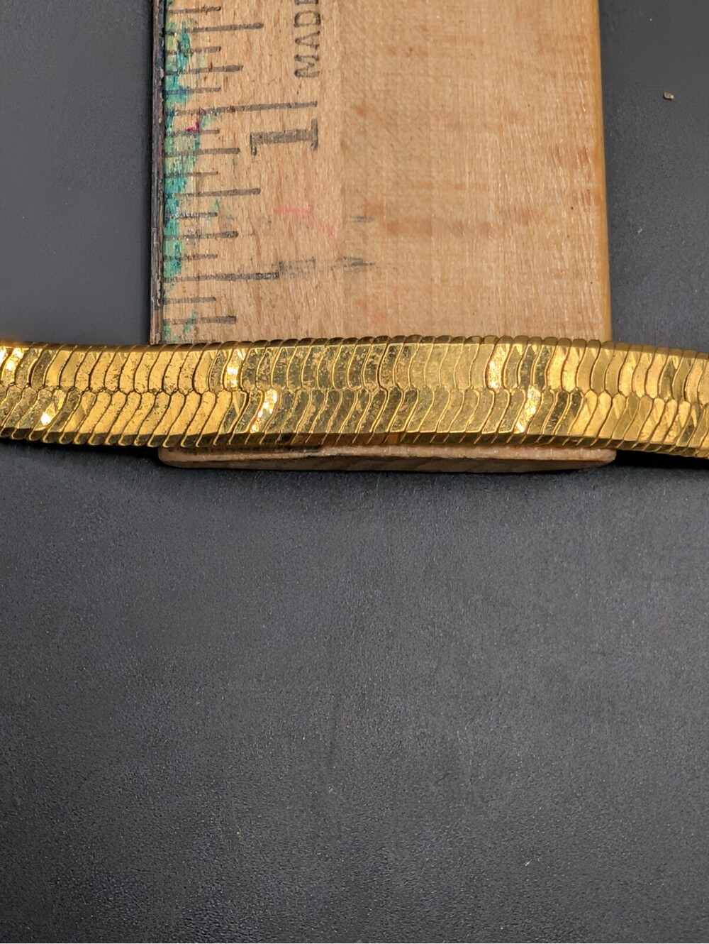 Vintage MONET Wide Gold Herringbone Chain Necklace 15.5" Statement Choker 21g - Picture 6 of 7